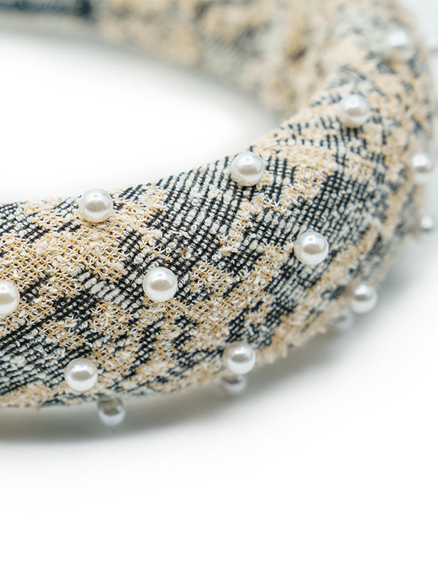 INTERWOVEN HEADBAND WITH MINI SPACED OUT PEARLS