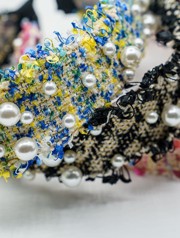 INTERWOVEN HEADBAND WITH BIG AND SMALL PEARLS