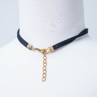 DOUBLE LAYER VELVET CHOKER WITH SPIRALLED HEART SHAPED PENDANT